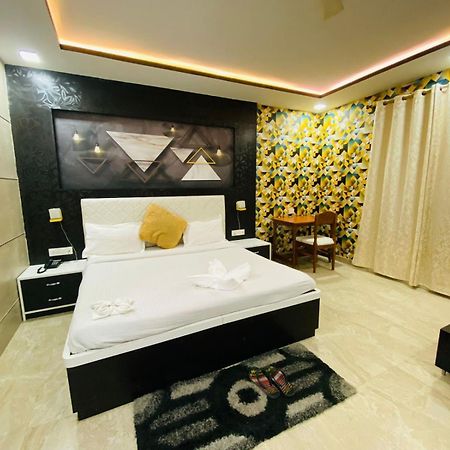 Hotel Shree R.C.Vatika à Motihari Extérieur photo