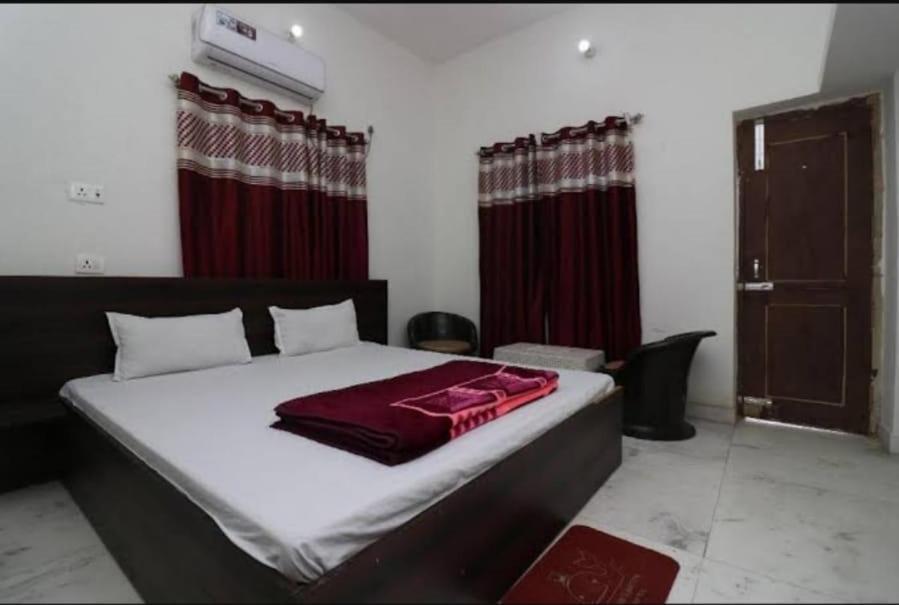 Hotel Shree R.C.Vatika à Motihari Extérieur photo