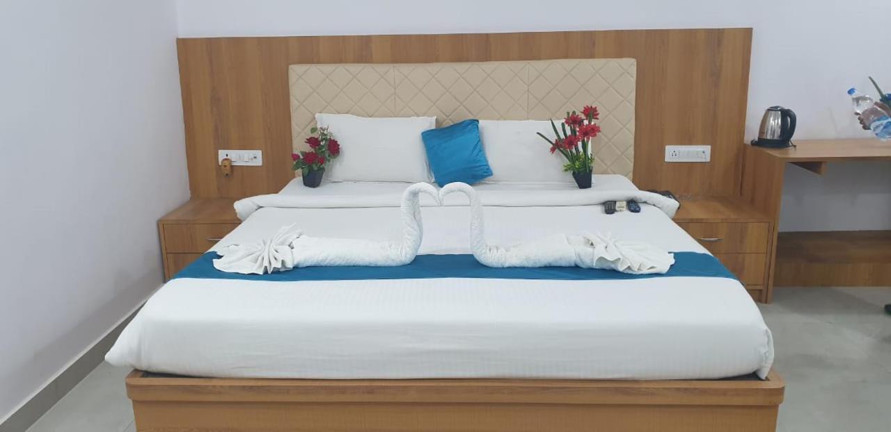 Hotel Shree R.C.Vatika à Motihari Extérieur photo