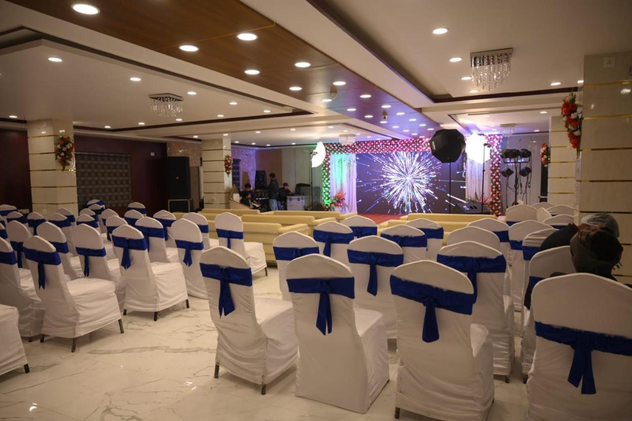 Hotel Shree R.C.Vatika à Motihari Extérieur photo