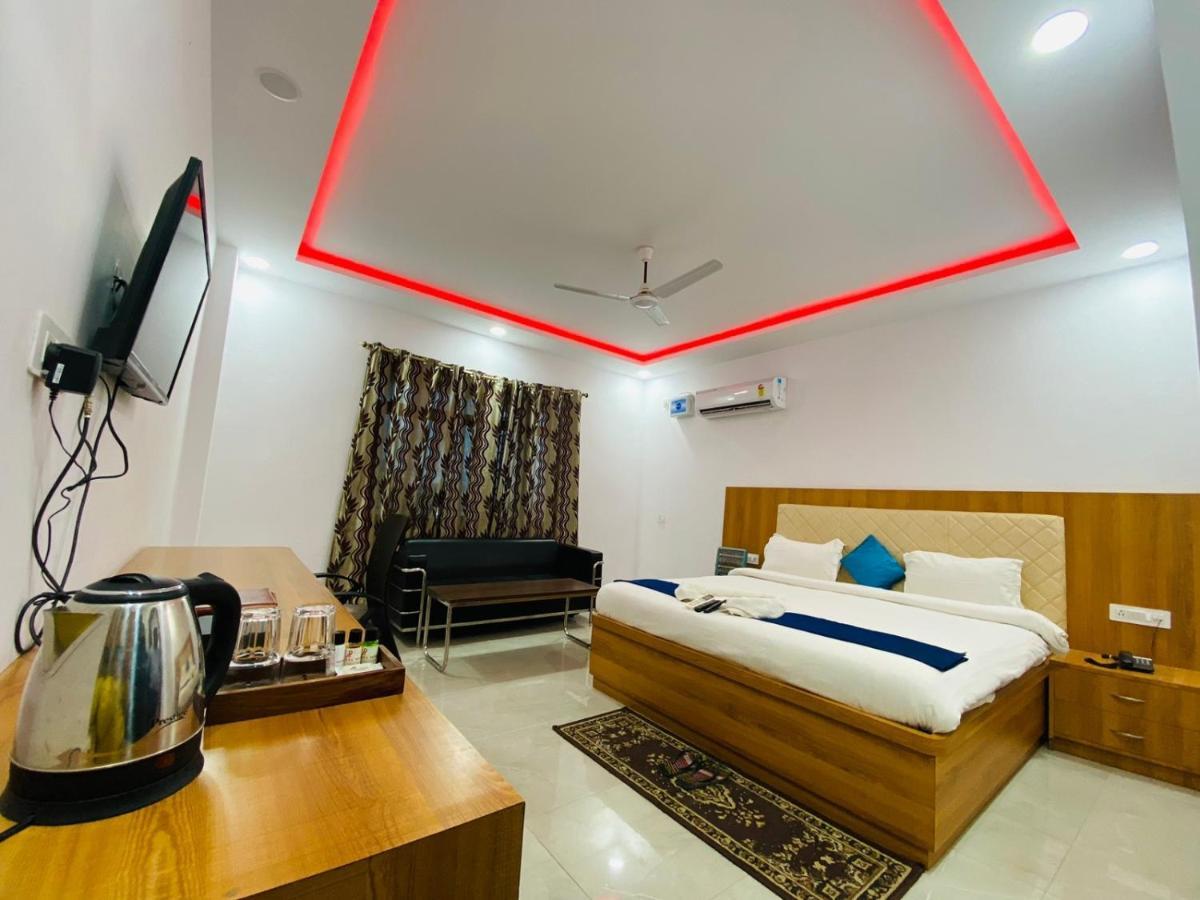 Hotel Shree R.C.Vatika à Motihari Extérieur photo
